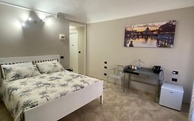 Roma Paradiso Guest House
